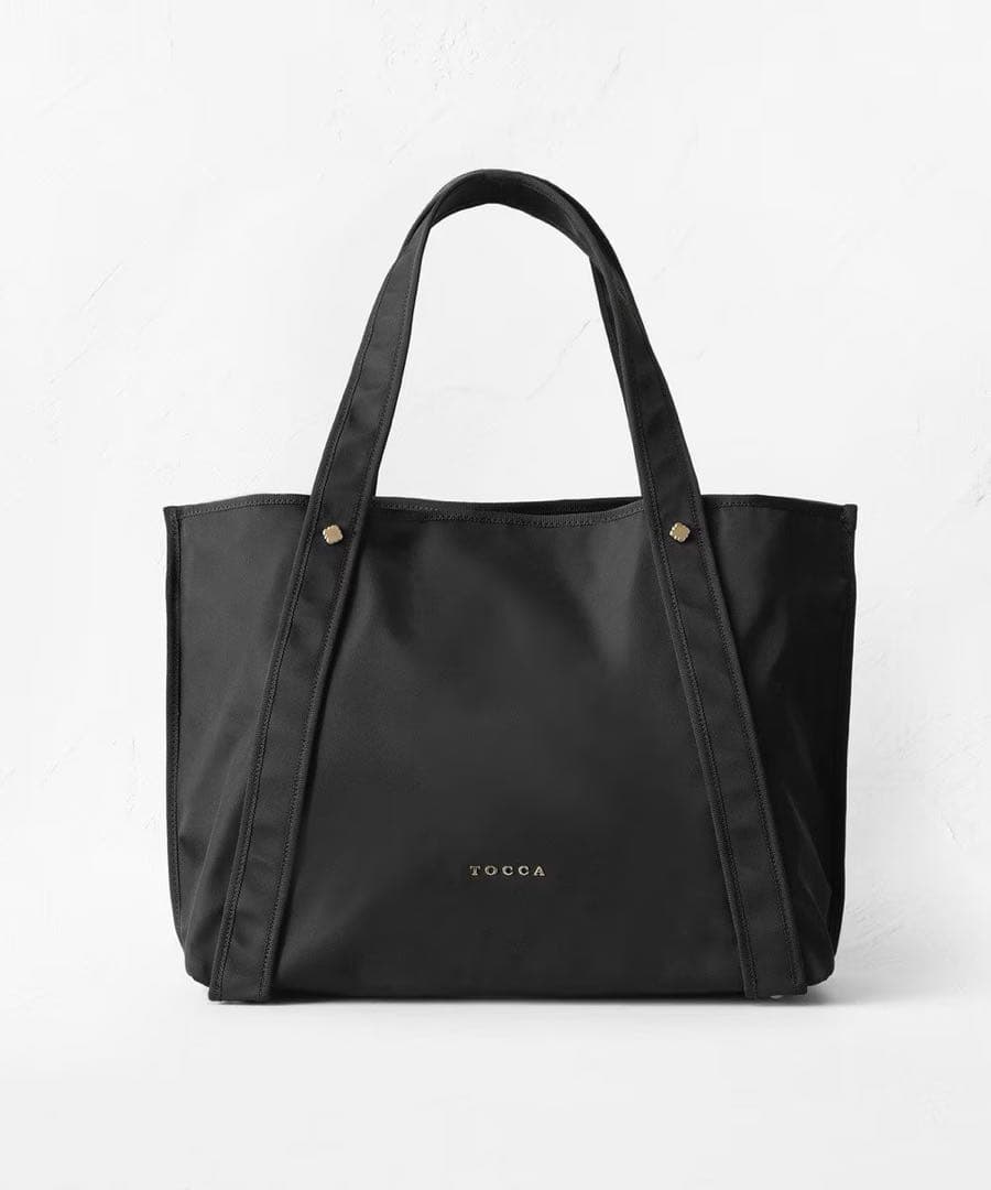 TOCCA AVENUE ナイロンバッグ黒