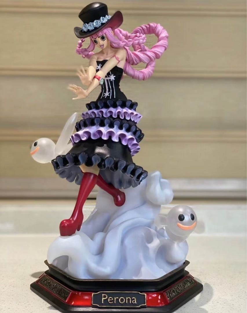 ワンピース ミホーク ペローナ ガレージキット ガレキ スタチュー①