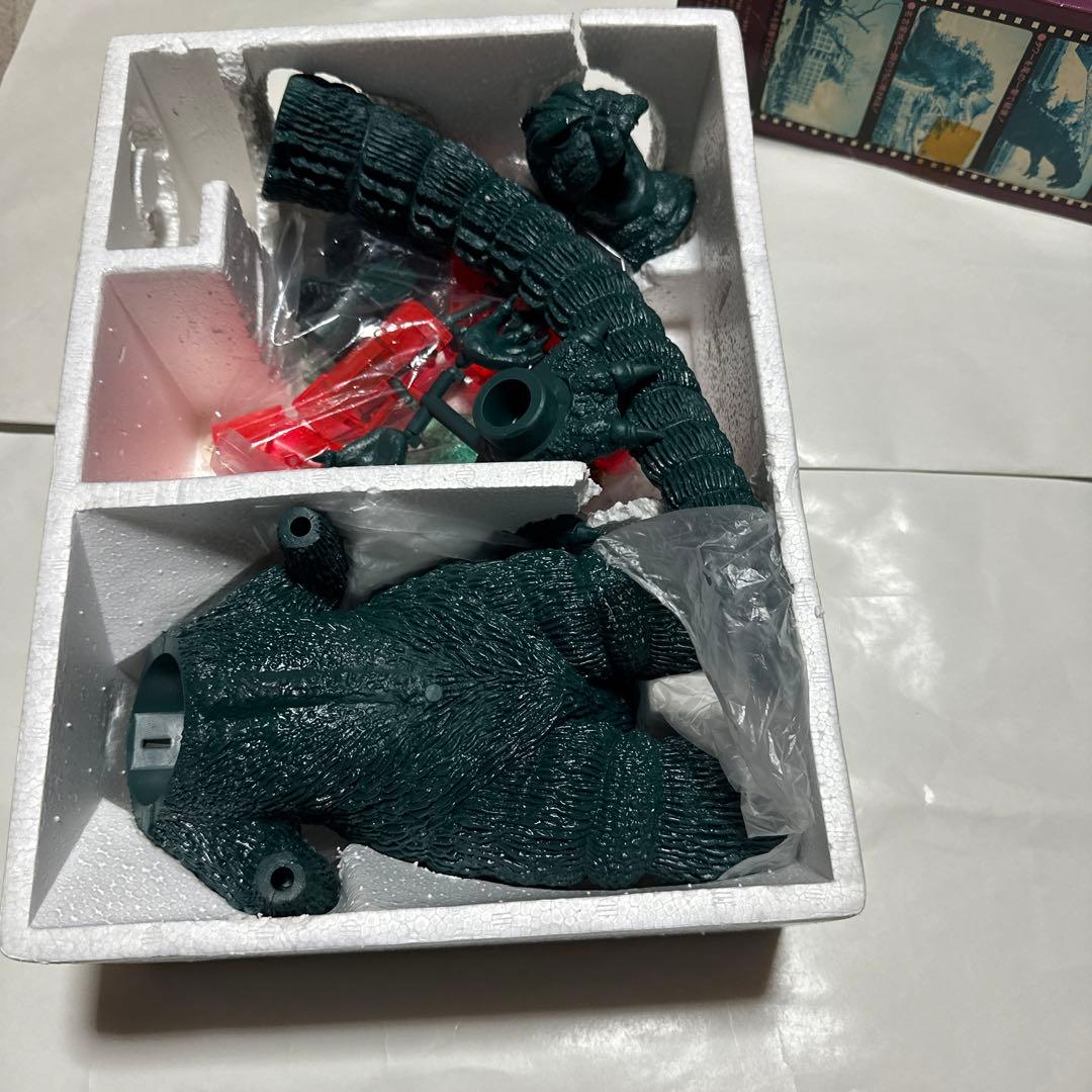 バンダイ リアルホビーシリーズ No.5 大怪獣ゴジラ現る。 - メルカリ