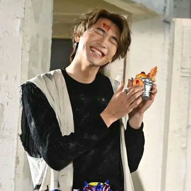 1点限定]仮面ライダーヴラム/ラキア39・40話着用衣装ブラックニットXL