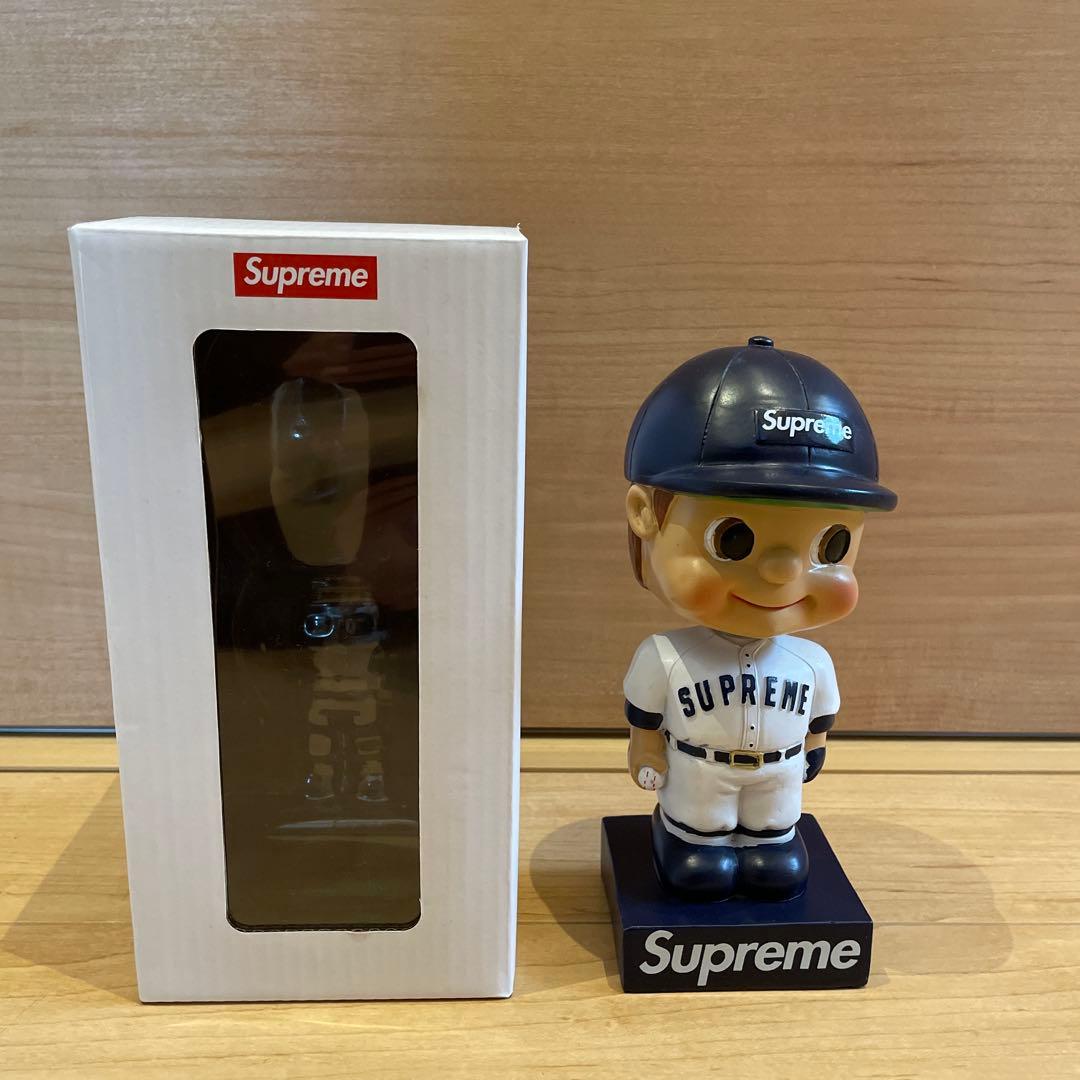 supreme Bobblehead シュプリーム ボブルヘッド ロゴステッカー SS23 Supreme Bobblehead - シュプリーム バブルヘッド (Supreme