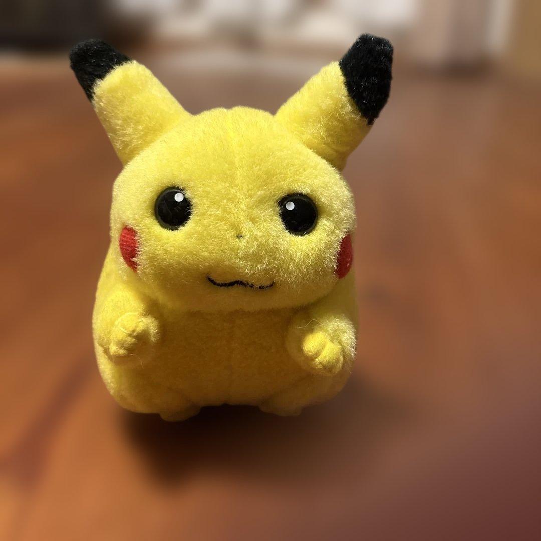 初期ピカチュウ ぬいぐるみ TOMY - メルカリ