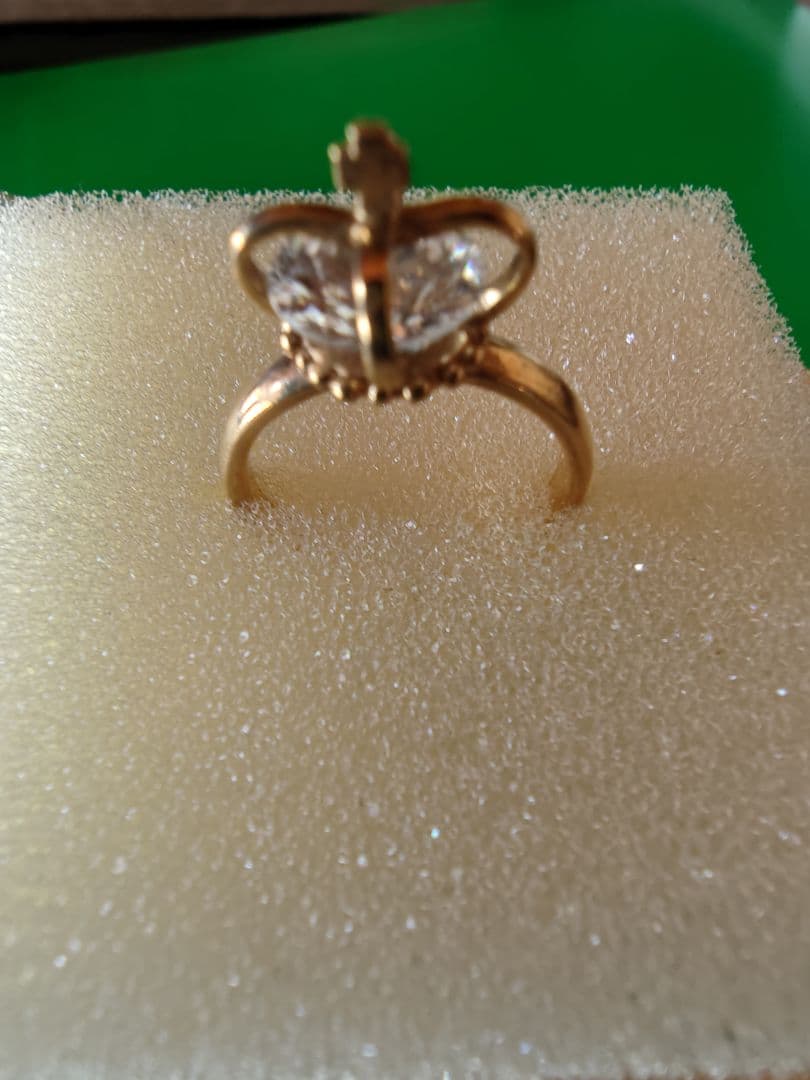 Nojess 王冠デザインのリング