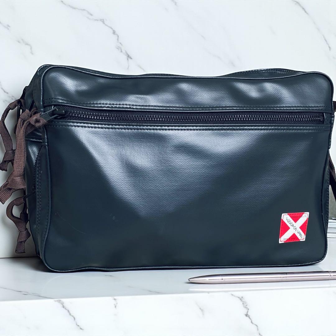 LUGGAGE LABEL ラゲッジレーベル【美品】ライナーショルダーバッグ 赤