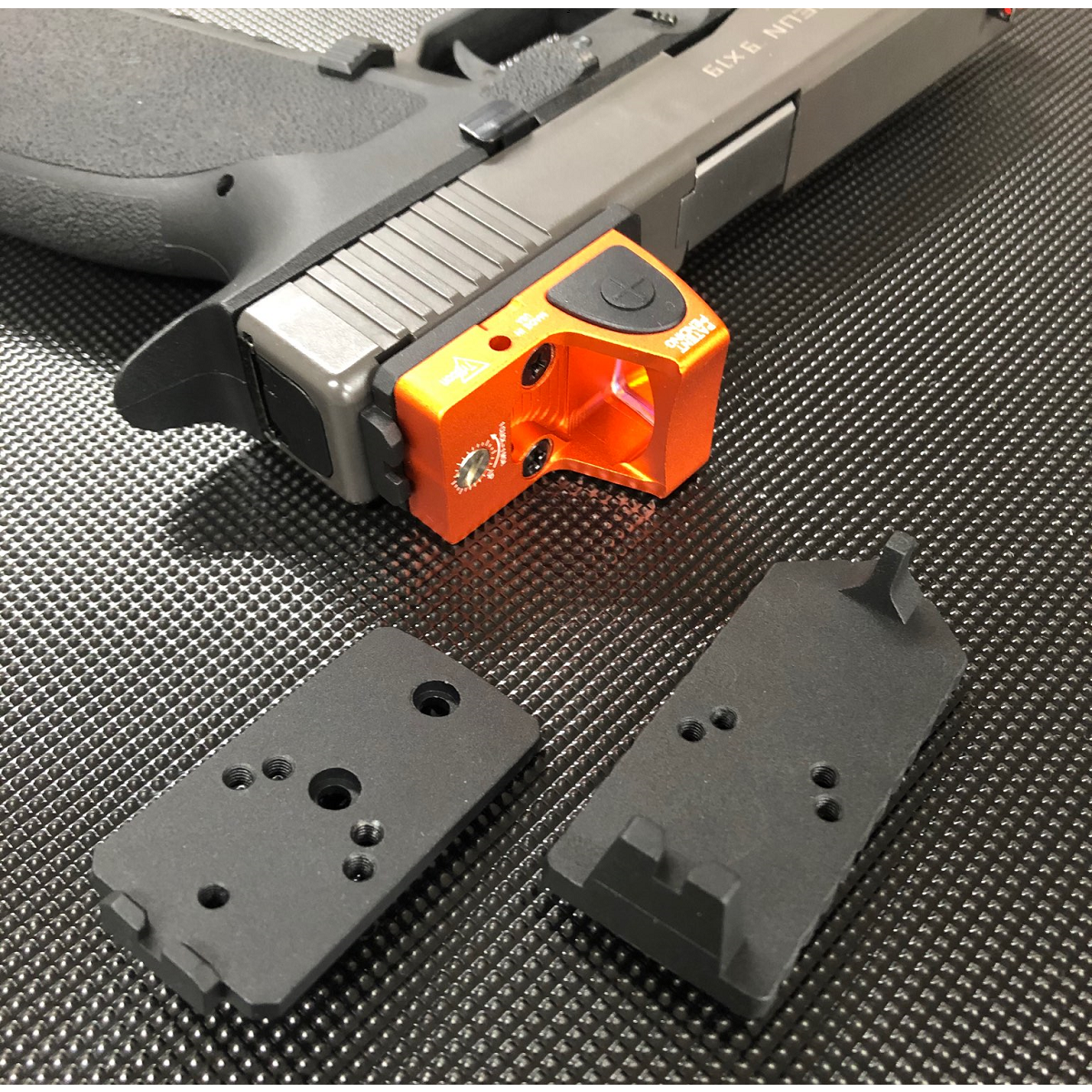 Carbon8 | STRIKER-9 アクセサリー